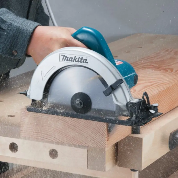 Máy Cưa Đĩa Makita 5806B (185mm)