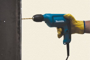 Máy Khoan Makita 6413 (10mm)