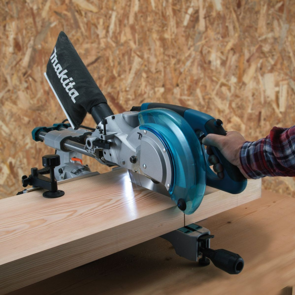 Máy Cưa Đa Góc Trượt Makita LS0815FL (216mm)