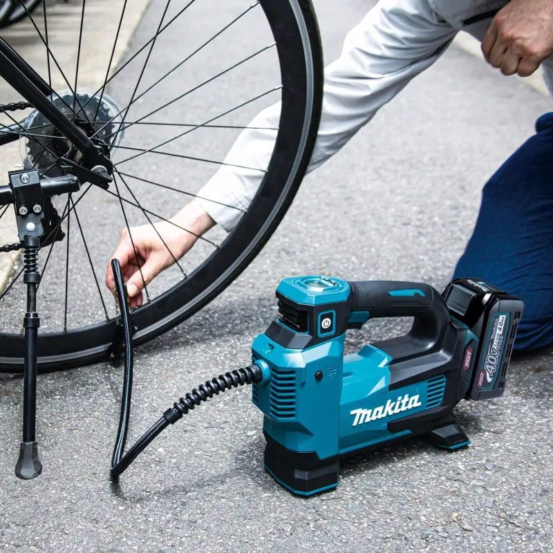 Máy Bơm Hơi Dùng Pin Makita DMP180Z (18v) (không kèm pin sạc)